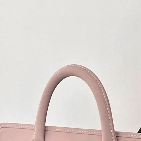 Stylish Water-Repellent Laptop Bag - Unisex 13, 14 & 16 Inch Carrying Case - Picture 6 of 7